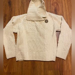 Irish knit sweater size M